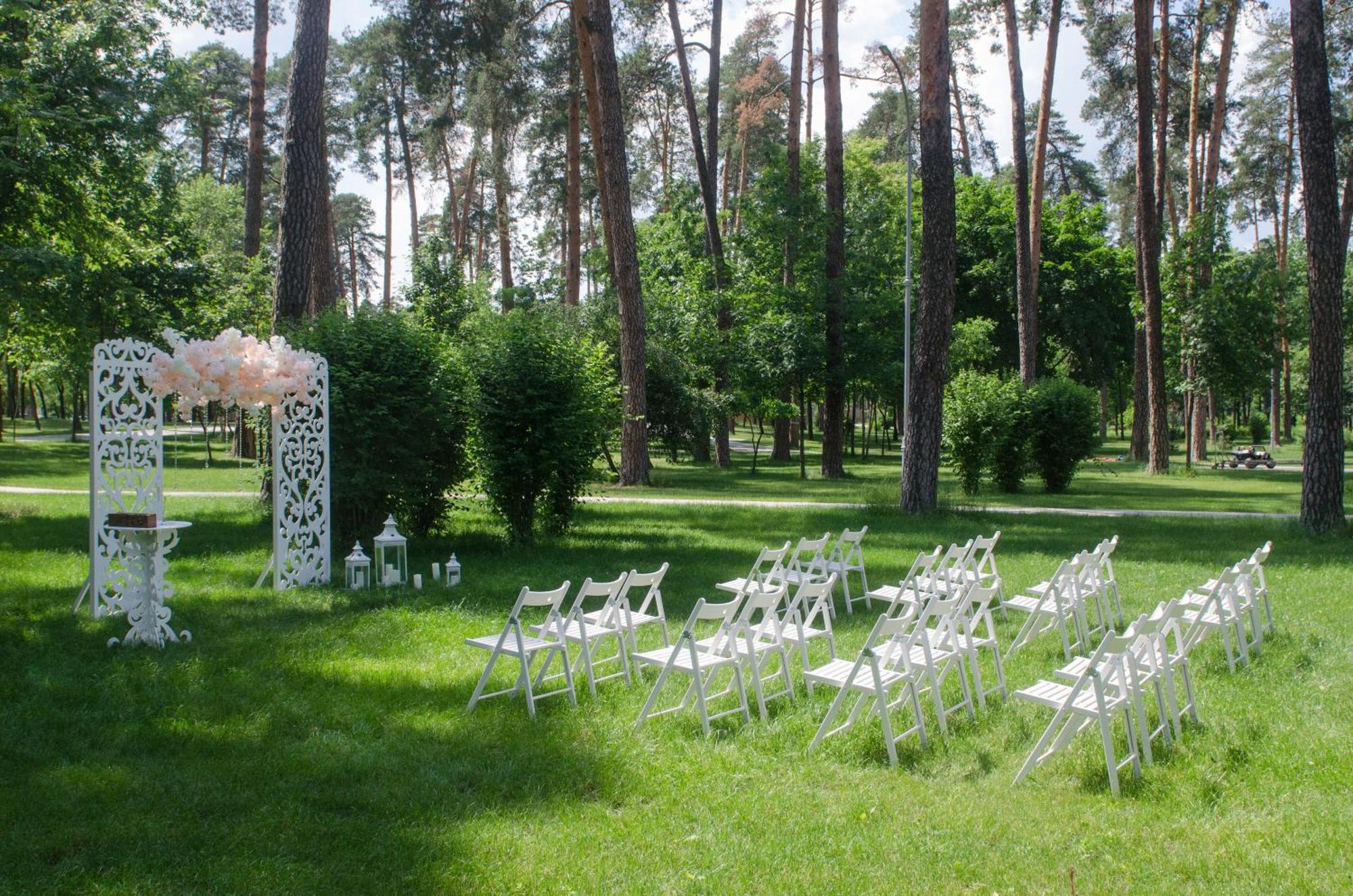 Spa-Hotel Myslyvskiy Dvir Kijev Kültér fotó
